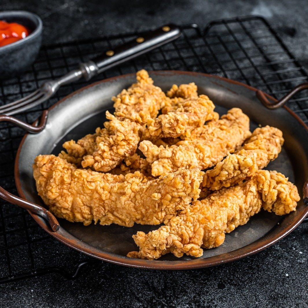 8 Pieces Tossed tender meal.